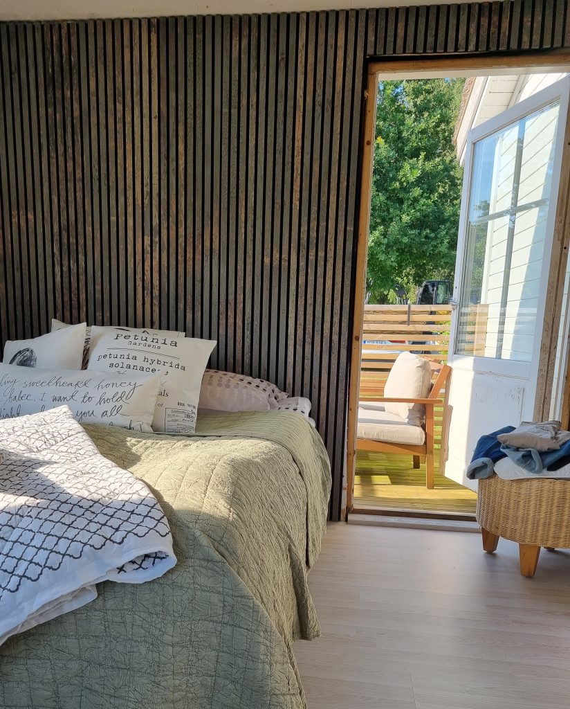 Image 4 of 5 in Akupanel | 240 gallery