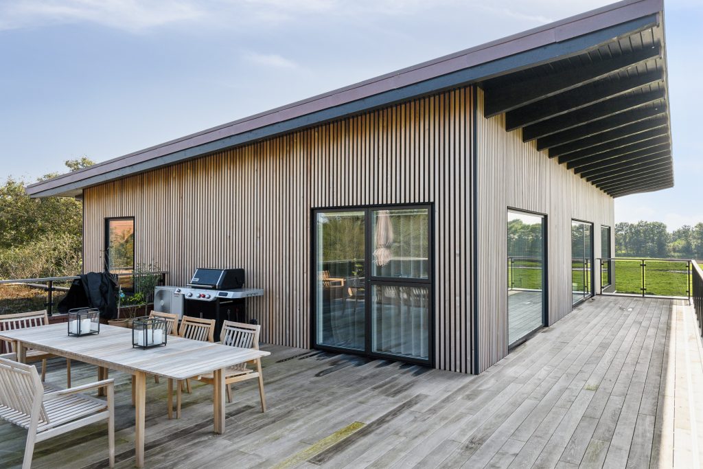 Image 8 of 10 in AluWood gallery