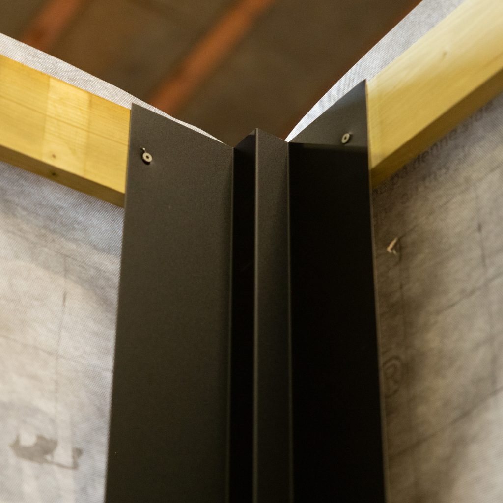 Image 2 of 3 in Coverage gallery