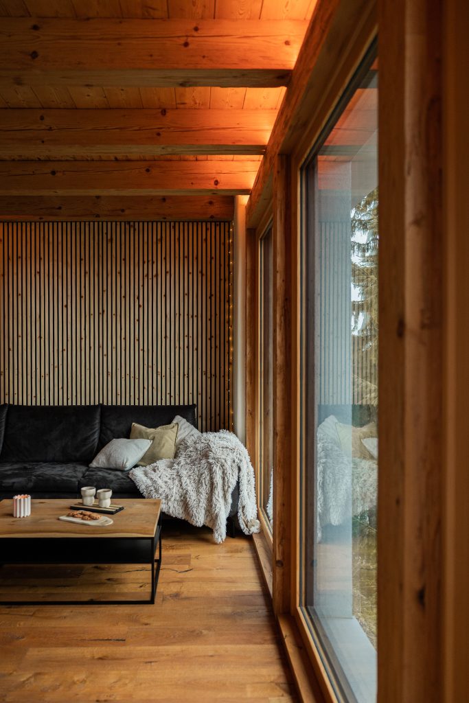 Image 6 of 7 in Akupanel | 240 gallery